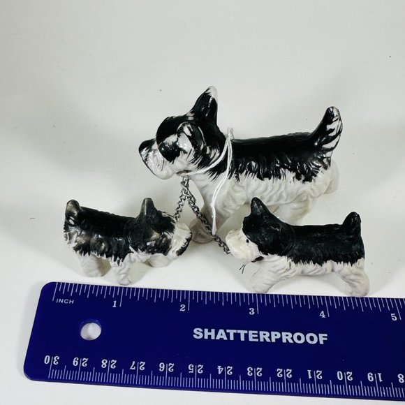 Little Scottie Dog Vintage figurines with 2 pups on leashes. Kitsch Porcelain - Picture 4 of 6